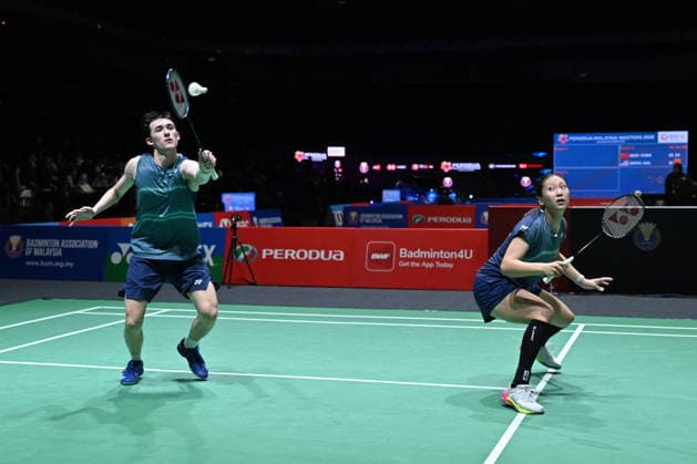 260522 -- KUALA LUMPUR, May 22, 2026 -- Presley Smith L Jennie Gai compete during the mixed doubles quarterfinal between Presley Smith Jennie Gai of the United States and Guo Xinwa Chen Fanghui of China at 2026 Malaysia Masters badminton tournament in Kuala Lumpur, Malaysia, May 22, 2026. Photo by Xinhua SPMALAYSIA-KUALA LUMPUR-BADMINTON-MALAYSIA MASTERS-MIXED DOUBLES ChongxVoonxChung  (SP)MALAYSIA-KUALA LUMPUR-BADMINTON-MALAYSIA MASTERS-MIXED DOUBLES IMAGO ChongxVoonxChung  imago images 0857323424