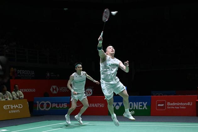 260522 -- KUALA LUMPUR, May 22, 2026 -- Aaron Chia Teng Fong R Soh Wooi Yik of Malaysia compete during the men s doubles quarterfinal match against Hu Keyuan Lin Xiangyi of China at 2026 Malaysia Masters badminton tournament in Kuala Lumpur, Malaysia, May 22, 2026. Photo by Xinhua SPMALAYSIA-KUALA LUMPUR-BADMINTON-MALAYSIA MASTERS-MEN S DOUBLES ChongxVoonxChung  (SP)MALAYSIA-KUALA LUMPUR-BADMINTON-MALAYSIA MASTERS-MEN S DOUBLES IMAGO ChongxVoonxChung  imago images 0857325205