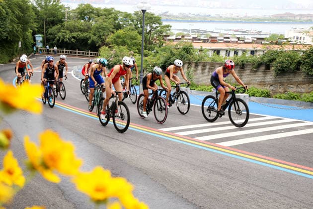 2026 Lianyungang Triathlon Asian Cup Contestants compete in the Excellent Group of the 2026 Lianyungang Triathlon Asian Cup in Lianyungang, Jiangsu Province, China on May 23, 2026. Lianyungang Jiangsu China  Copyright: xCFOTOx i1779547965265