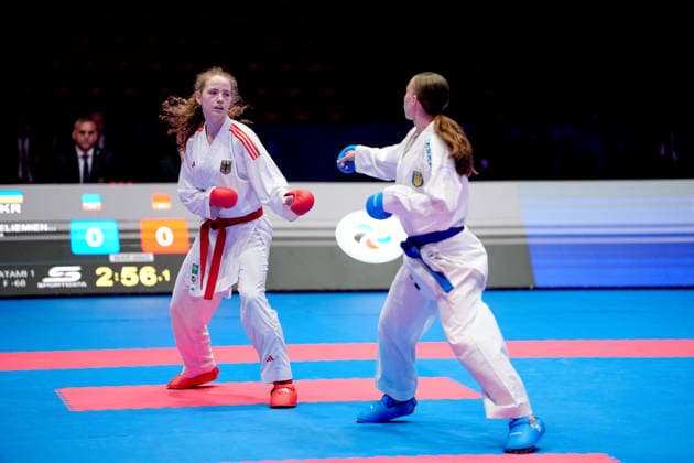 Deutschland: EKF Karate Europameisterschaft Seniors 2026 - Eissporthalle, Frankfurt: Riedel Hannah (GER, Rot) verliert im Kampf um die Bronze Medaille gegen Sieliemienieva Elina (UKR, Blau) in der Kategorie Female Kumite -68 Kg Frankfurt am Main Eissporthalle Frankfurt Hessen Deutschland Copyright: xKjetilxWaberx