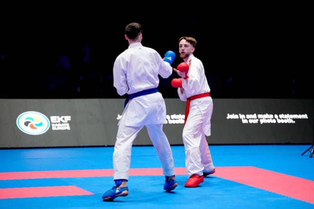 Deutschland: EKF Karate Europameisterschaft Seniors 2026 - Eissporthalle, Frankfurt: Haubold Janne (GER, Rot) verliert im Kampf um die Bronze Medaille gegen Kvesic Ivan (CRO, Blau) in der Kategorie Male Kumite -84 Kg Frankfurt am Main Eissporthalle Frankfurt Hessen Deutschland Copyright: xKjetilxWaberx