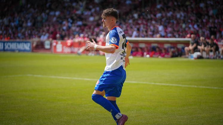 Fußball, Herren, Saison 2025 2026, Landespokal Brandenburg, Finale, Finaltag der Amateure, FC Energie Cottbus vs. VfB 1921 Krieschow, Samstag 23.05.2026, LEAG Energie Stadion Cottbus, Im Bild: Jubel beim VfB Krieschow nach dem Führungstreffer durch Toby Michalski. Brandenburg Deutschland