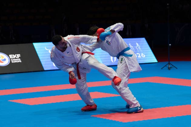 23.05.2026, xhfmx, Karate EKF Senior Championships 2026, Ugur Aktas (Türkei) im Kampf gegen Matteo Avanziani (Italien) (DFL DFB REGULATIONS PROHIBIT ANY USE OF PHOTOGRAPHS as IMAGE SEQUENCES and or QUASI-VIDEO) Frankfurt