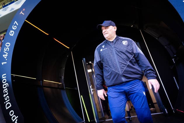 Jena , 230526, Finale Fussball Thüringenpokal , FC Carl-Zeiss Jena gegen ZFC Meuselwitz im Bild: Trainer Volkun Uluc (Jena)