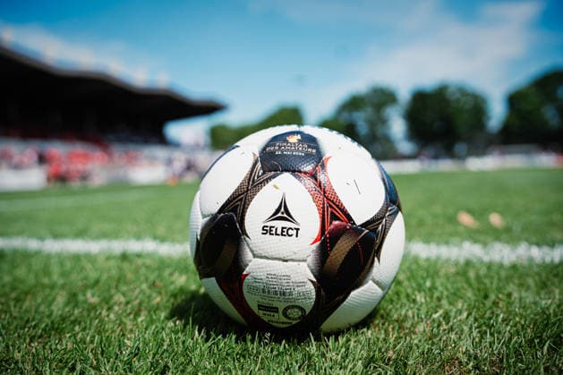 Niedersachsen-Pokal: TuS Bersenbrück vs. Lüneburger SK, 23.05.2026 Der Finalball, Derbystar, Finaltag der Amateure, Branding; Niedersachsen-Pokal, Finale (Amateure): TuS Bersenbrück vs. Lüneburger SK am 23.05.2026 im August-Wenzel-Stadion, Barsinghausen Copyright: xBEAUTIFULxSPORTS Tonhäuserx