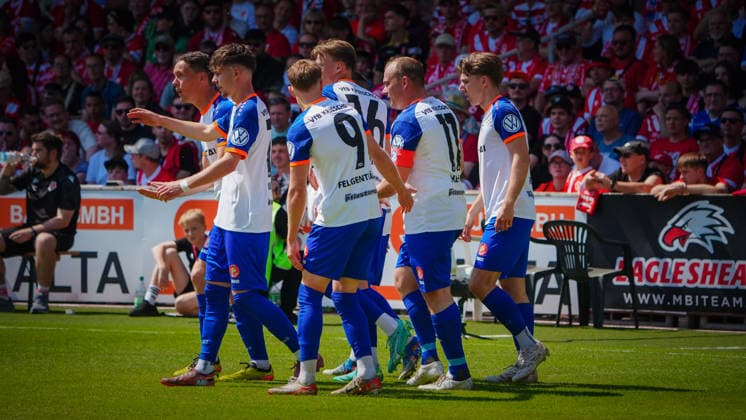 Fußball, Herren, Saison 2025 2026, Landespokal Brandenburg, Finale, Finaltag der Amateure, FC Energie Cottbus vs. VfB 1921 Krieschow, Samstag 23.05.2026, LEAG Energie Stadion Cottbus, Im Bild: Jubel beim VfB Krieschow nach dem Führungstreffer. Brandenburg Deutschland