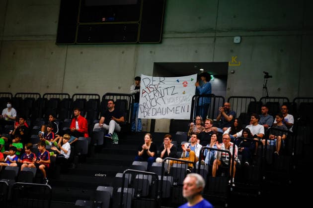 BADMINTON - Austrian Open GRAZ,AUSTRIA,23.MAY.26 - BADMINTON - Austrian Open. Image shows the fans of Wolfgang Gnedt (AUT).  GEPAxpictures xJamesxDoak