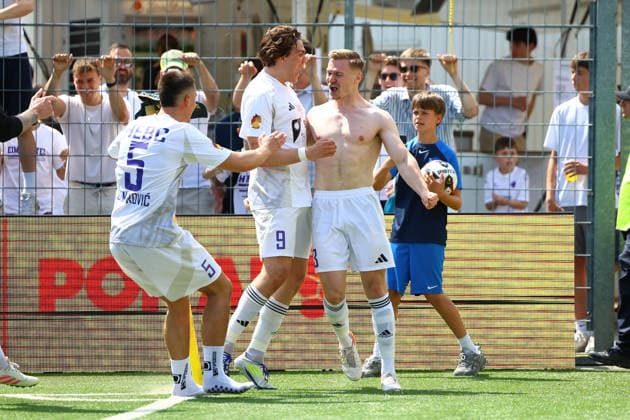 33 Christopher Grünewald (HEBC) bejubelt mit seinen Teamkollegen seinen Treffer zum 1:5. Fußball I Herren I Lotto Pokal I Saison 2025-2026 I Finale I SC Vorwärts Wacker04 Billstedt - HEBC I 23.05.2026 I Stadion Hoheluft