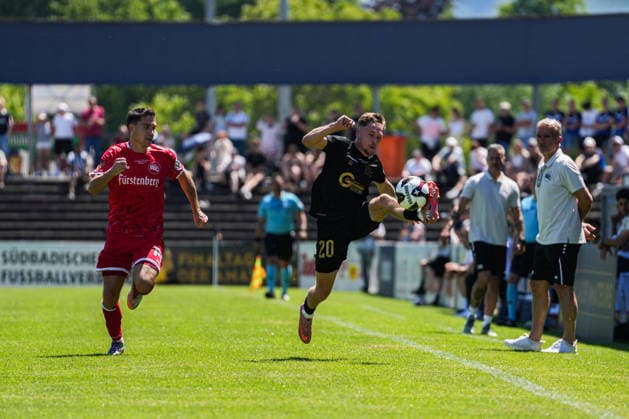SBFV-Rothaus-Pokal, Bahlinger SC vs FC 08 Villingen, 23.05.2026 Zweikampf zwischen Rico Wehrle (Bahlinger SC, 14) und Kevin Müller (FC 08 Villingen, 20) SBFV-Rothaus-Pokal, Bahlinger SC vs FC 08 Villingen, Karl-Heitz-Stadion Offenburg, 23.05.2026 Copyright: xBEAUTIFULxSPORTS Boscox