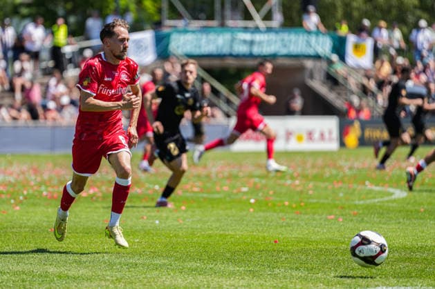 SBFV-Rothaus-Pokal, Bahlinger SC vs FC 08 Villingen, 23.05.2026 Kolja Herrmann (Bahlinger SC, 8) am Ball SBFV-Rothaus-Pokal, Bahlinger SC vs FC 08 Villingen, Karl-Heitz-Stadion Offenburg, 23.05.2026 Copyright: xBEAUTIFULxSPORTS Boscox
