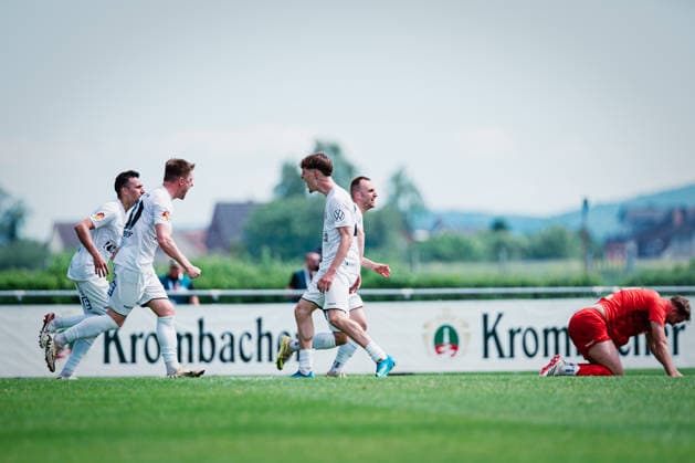 Niedersachsen-Pokal: TuS Bersenbrück vs. Lüneburger SK, 23.05.2026 TOR, JUBEL zum 2:3 durch Bo Weishaupt (Lüneburger SK Hansa, 80); Niedersachsen-Pokal, Finale (Amateure): TuS Bersenbrück vs. Lüneburger SK am 23.05.2026 im August-Wenzel-Stadion, Barsinghausen Copyright: xBEAUTIFULxSPORTS Tonhäuserx