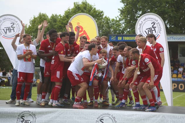 Fußball I Herren I Saison 2025 2026 I Landespokal Schleswig-Holstein I Finale I SV Todesfelde - 1. FC Phönix Lübeck I 23.05.2026 Jubelfoto Todesfelde Joda-Sportpark Schleswig-Holstein Deutschland Copyright: xLobeca AndreasxKnothex