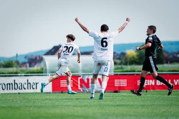 Niedersachsen-Pokal: TuS Bersenbrück vs. Lüneburger SK, 23.05.2026 TOR, JUBEL zum 3:3 durch Tjark Etienne Dörr (Lüneburger SK Hansa, 20) Niedersachsen-Pokal, Finale (Amateure): TuS Bersenbrück vs. Lüneburger SK am 23.05.2026 im August-Wenzel-Stadion, Barsinghausen Copyright: xBEAUTIFULxSPORTS Tonhäuserx