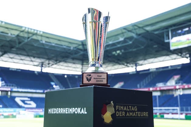 Fussball, FVN Niederrheinpokal Saison 2025 2026 Finale SC St. Tönos 11 20 vs MSV Duisburg 16.05.2026, schauinsland-reisen-arena Die Trophäe vom Niederrheinpokal vor dem Spiel Duisburg schauinsland-reisen-arena Nordrhein-Westfalen Deutschland