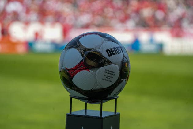Deutschland: Bitburger-Pokalfinale 2026, S.C. Fortuna Köln vs. Viktoria Köln - 23.05.2026 - Sportpark Höhenberg (Köln): Der Spielball von Derbystar Köln Deutschland Copyright: xMijoxLubecx