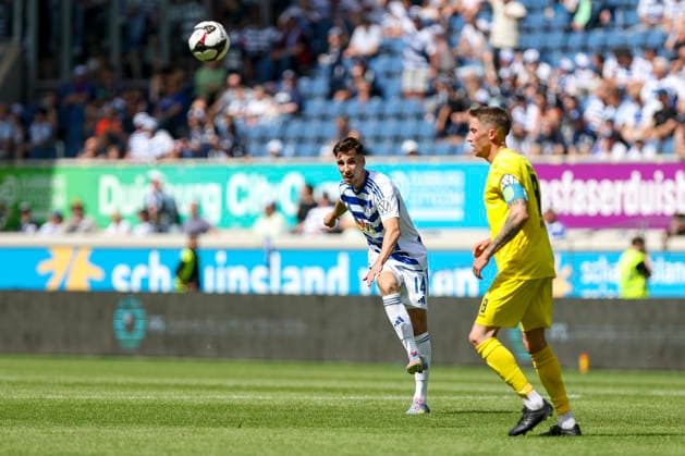 23.05.2026, GER, Fussball, Herren, Niederrheinpokal Finale, Saison 2025 2026, SC St. Tönis - MSV Duisburg Conor Noß (MSV Duisburg) in Aktion am Ball, Einzelaktion Duisburg schauinsland-reisen-Arena Nordrhein-Westfalen Deutschland Copyright: xAdrianxSchlüterx