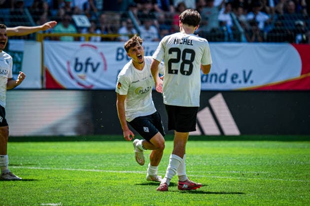 Deutschland: Fussball: bfv-Rothaus-Pokal 2025 2026 , Finale - VfR Mannheim vs SV Waldhof Mannheim - Carl-Benz-Stadion (Mannheim) : Lovis Bierschenk (SV Waldhof Mannheim, 7) Mimik, Gesichtsausdruck, Torjubel, Tor, Freude, Emotion, Gestik, Geste Copyright: xBennetxLongx