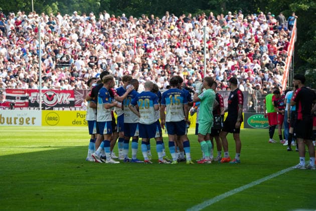 Deutschland: Bitburger-Pokalfinale 2026, S.C. Fortuna Köln vs. Viktoria Köln - 23.05.2026 - Sportpark Höhenberg (Köln): Trinkpause in Höhenberg Köln Deutschland Copyright: xMijoxLubecx