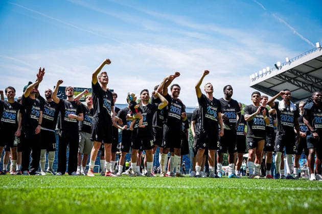Deutschland: Fussball: bfv-Rothaus-Pokal 2025 2026 , Finale - VfR Mannheim vs SV Waldhof Mannheim - Carl-Benz-Stadion (Mannheim) : Mannschaft, Spieler, Jubel, Freude, Emotionen, Gestik, Gesten Copyright: xBennetxLongx