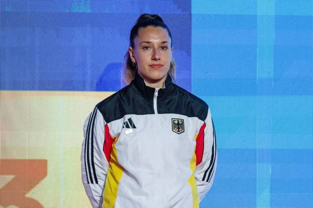 Siegerehrung Frauen Kumite 68+; Johanna Kneer (GER); Drittplatzierte, Bronzemedaille, 23.05.2026, Frankfurt am Main (Deutschland), 61. Karate-Europameisterschaften 2026 Frankfurt Main