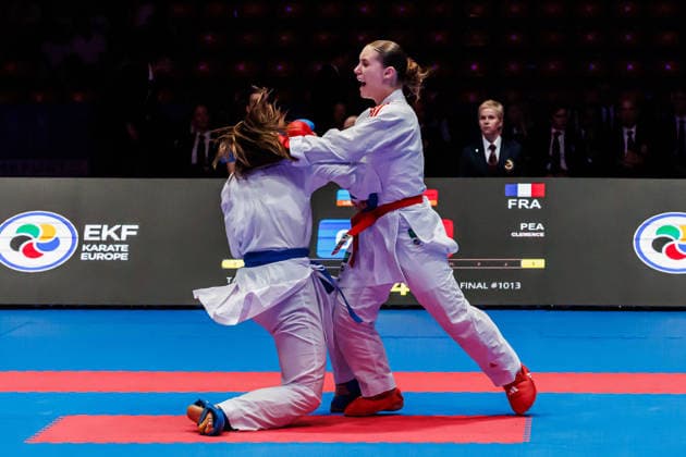 Clemence Pea (FRA, rot) gegen Clio Ferracuti (ITA, blau) im Finale Frauen 68+, 23.05.2026, Frankfurt am Main (Deutschland), 61. Karate-Europameisterschaften 2026 Frankfurt Main