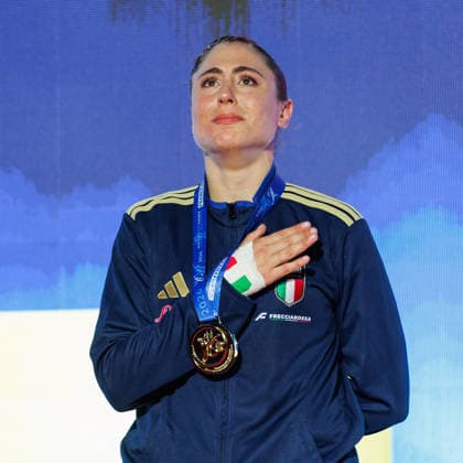 Siegerehrung Frauen Kumite 68+; Clio Ferracuti (ITA); Siegerin, Erstplatzierte, Goldmedaille, 23.05.2026, Frankfurt am Main (Deutschland), 61. Karate-Europameisterschaften 2026 Frankfurt Main
