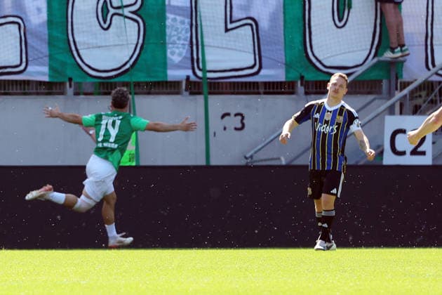 23.05.2026, xrekx, Fussball Landespokal Saarland Finale, 1.FC Saarbrücken - FC 08 Homburg v.l. Torjubel nach dem Tor zum celebrating the goal celebrate 0:1 durch Kaan Ä°nanoÄülu (FC 08 Homburg) Patrick Sontheimer (1.FC Saarbruecken) enttaeuscht, enttäuscht, schaut enttaeuscht, niedergeschlagen, disappointed (DFL DFB REGULATIONS PROHIBIT ANY USE OF PHOTOGRAPHS as IMAGE SEQUENCES and or QUASI-VIDEO) Saarbrücken