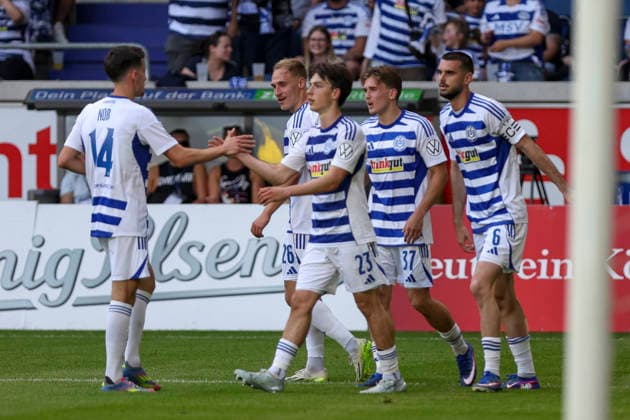 23.05.2026, GER, Fussball, Herren, Niederrheinpokal Finale, Saison 2025 2026, SC St. Tönis - MSV Duisburg Jan-Simon Symalla (MSV Duisburg) Torjubel, jubelt nach seinem Treffer zum 0:4 Duisburg schauinsland-reisen-Arena Nordrhein-Westfalen Deutschland Copyright: xAdrianxSchlüterx