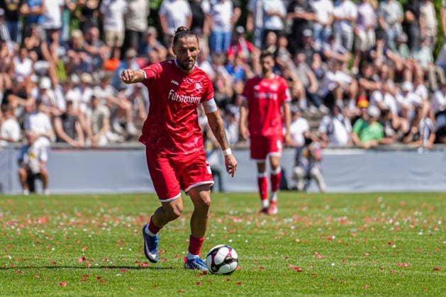 SBFV-Rothaus-Pokal, Bahlinger SC vs FC 08 Villingen, 23.05.2026 Hasan PepiÄ‡ (Bahlinger SC, 27) am Ball SBFV-Rothaus-Pokal, Bahlinger SC vs FC 08 Villingen, Karl-Heitz-Stadion Offenburg, 23.05.2026 Copyright: xBEAUTIFULxSPORTS Boscox