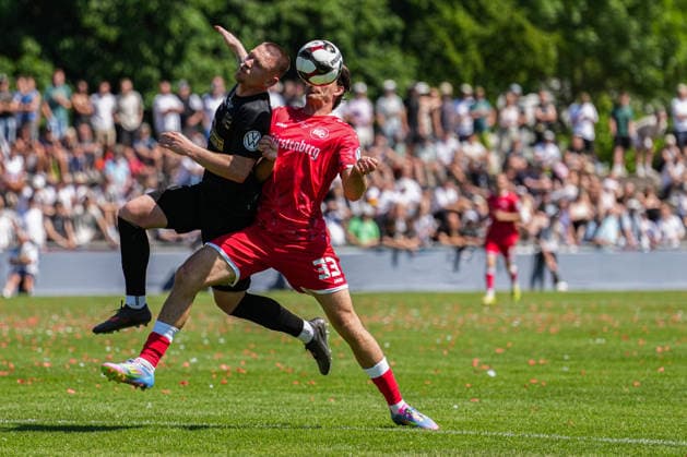 SBFV-Rothaus-Pokal, Bahlinger SC vs FC 08 Villingen, 23.05.2026 Zweikampf zwischen Georgios Pintidis (FC 08 Villingen, 6) und Marco Rienhardt (Bahlinger SC, 33) SBFV-Rothaus-Pokal, Bahlinger SC vs FC 08 Villingen, Karl-Heitz-Stadion Offenburg, 23.05.2026 Copyright: xBEAUTIFULxSPORTS Boscox