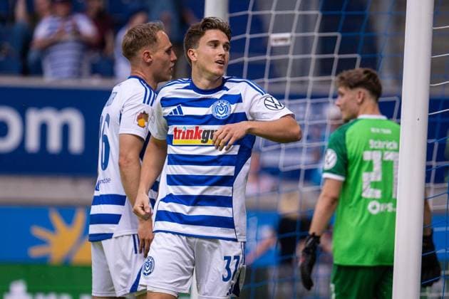 Niederrheinpokalfinale MSV Duisburg - SC St.Tönis ** NUR FÜR REDAKTIONELLE ZWECKE ** EDITORIAL USE ONLY **<p>Fußball Niederrheinpokalfinale MSV Duisburg - SC St.Tönis am 23.05.26 in der Schauinsland-Reisen Arena in Duisburg Torjubel zum 1:0 durch Patrick Sussek ( Duisburg ) Duisburg Copyright: JakobxKlos