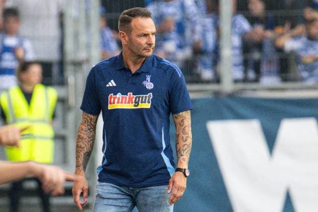 Niederrheinpokalfinale MSV Duisburg - SC St.Tönis ** NUR FÜR REDAKTIONELLE ZWECKE ** EDITORIAL USE ONLY **<p>Fußball Niederrheinpokalfinale MSV Duisburg - SC St.Tönis am 23.05.26 in der Schauinsland-Reisen Arena in Duisburg Dietmar Hirsch ( Trainer Cheftrainer Duisburg ) Duisburg Copyright: JakobxKlos