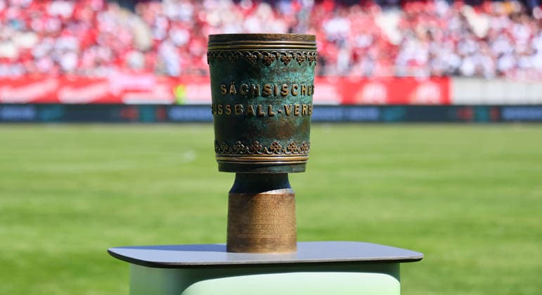 Zwickau, 23.05.2026, GGZ-Arena, Wernesgrüner Sachsenpokal Finale , FSV ZWICKAU vs. FC ERZGEBIRGE AUE , Im Bild: Pokal-Tropäe des Wernesgrüner Sachsenpokals ,