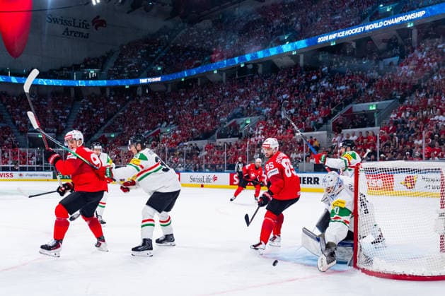 ZURICH, SWITZERLAND - MAY 23: Sven Andrighetto (Switzerland, 85) trying to score during the Preliminary Round - Group A Match 39 between Switzerland and Hungary at the IIHF Ice hockey, Eishockey World Championship, WM, Weltmeisterschaft 2026, Swiss Life Arena on May 23, 2026 in Zurich, Switzerland. Zurich Switzerland Copyright: xTimoxSteinx