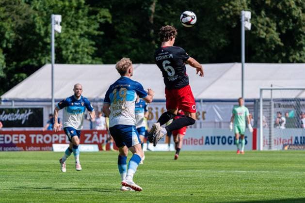 Köln, Deutschland 23. Mai 2026: Mittelrheinpokal - 2025 2026 - Finale - Viktoria Köln gegen Fortuna Köln Im Bild: v. li. im Zweikampf Timo Bornemann (Fortuna) und Tobias Eisenhuth (VIK) DFL DFB regulations prohibit any use of photographs as image sequences and or quasi-video Sportpark Höhenberg Nordrhein Westfalen Copyright: xFotostandx xKruczynskix