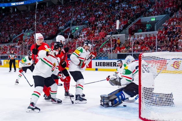 ZURICH, SWITZERLAND - MAY 23: The 1:0 Goal of Roman Josi (Switzerland, 90) during the Preliminary Round - Group A Match 39 between Switzerland and Hungary at the IIHF Ice hockey, Eishockey World Championship, WM, Weltmeisterschaft 2026, Swiss Life Arena on May 23, 2026 in Zurich, Switzerland. Zurich Switzerland Copyright: xTimoxSteinx