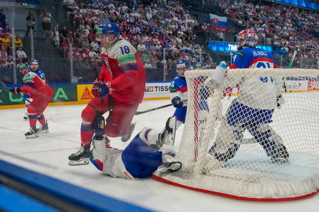 FRIBOURG, SWITZERLAND - MAY 23: Dominik Kubalik of Czechia L) jumping over Jakub Melisko of Slovakia during the 2026 IIHF Ice hockey, Eishockey World Championship, WM, Weltmeisterschaft Switzerland game between Slovakia and Czechia at BCF Arena on May 23, 2026 in Fribourg, Fribourg. Fribourg BCF Arena Fribourg Switzerland Copyright: xJustPictures.ch JarixPestelaccix jp-en-EuSpIm-JP6_JAR_Slovakia_Cyechia_23May2026_00006