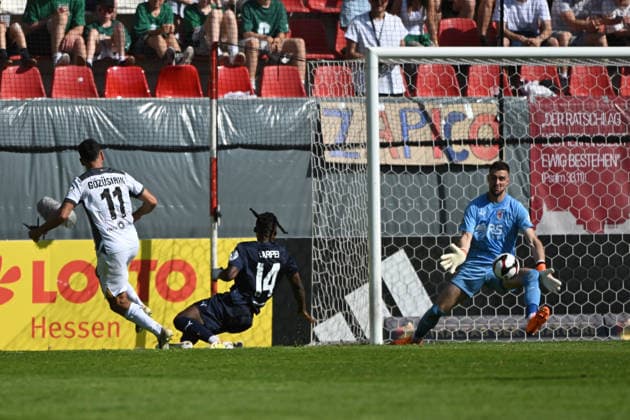 23.05.2026, xpsx, Fußball Finale Hessenpokal, SG Barockstadt Fulda-Lehnerz - SV Wehen Wiesbaden v.l. Tarik Gözüsirin (SV Wehen Wiesbaden) Nunoo Sarpei (SG Barockstadt Fulda-Lehnerz) Samuel Zapico (SG Barockstadt Fulda-Lehnerz) (DFL DFB REGULATIONS PROHIBIT ANY USE OF PHOTOGRAPHS as IMAGE SEQUENCES and or QUASI-VIDEO) Offenbach