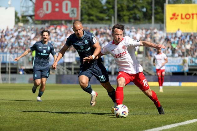 23.05.2026, xfsx, Herren, Fussball, Saison 2025 2026, BFV Verbandspokal, Finale: FC Wuerzburger Kickers - TSV 1860 Muenchen v.li.: Marvin Rittmueller (TSV 1860 Muenchen), Peter Kurzweg (FC Wuerzburger Kickers) Wuerzburg AKON ARENA Bayern Deutschland