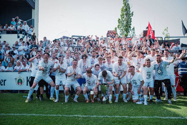 Niedersachsen-Pokal: TuS Bersenbrück vs. Lüneburger SK, 23.05.2026 JUBEL beim Lüneburger SK, Gewinner des Niedersachsen-Pokals: TuS Bersenbrück vs. Lüneburger SK am 23.05.2026 im August-Wenzel-Stadion, Barsinghausen Copyright: xBEAUTIFULxSPORTS Tonhäuserx