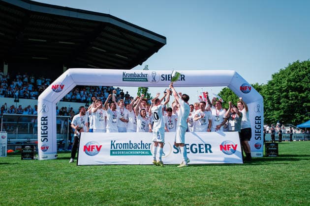 Niedersachsen-Pokal: TuS Bersenbrück vs. Lüneburger SK, 23.05.2026 JUBEL beim Lüneburger SK, Gewinner des Niedersachsen-Pokals: TuS Bersenbrück vs. Lüneburger SK am 23.05.2026 im August-Wenzel-Stadion, Barsinghausen Copyright: xBEAUTIFULxSPORTS Tonhäuserx