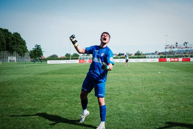 Niedersachsen-Pokal: TuS Bersenbrück vs. Lüneburger SK, 23.05.2026 Arne Exner (Lüneburger SK Hansa, 22) JUBEL beim Lüneburger SK, Gewinner des Niedersachsen-Pokals: TuS Bersenbrück vs. Lüneburger SK am 23.05.2026 im August-Wenzel-Stadion, Barsinghausen Copyright: xBEAUTIFULxSPORTS Tonhäuserx