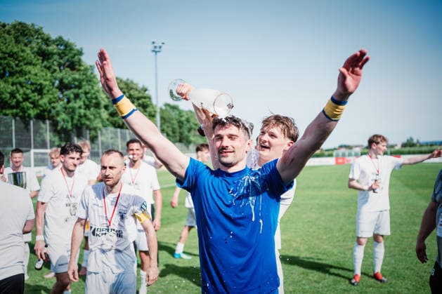 Niedersachsen-Pokal: TuS Bersenbrück vs. Lüneburger SK, 23.05.2026 Arne Exner (Lüneburger SK Hansa, 22) JUBEL beim Lüneburger SK, Gewinner des Niedersachsen-Pokals: TuS Bersenbrück vs. Lüneburger SK am 23.05.2026 im August-Wenzel-Stadion, Barsinghausen Copyright: xBEAUTIFULxSPORTS Tonhäuserx