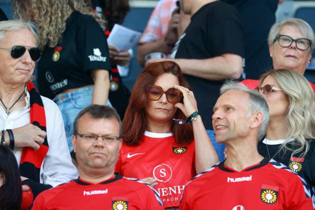 23.05.26 wfv-Pokal Finale 2026 Stuttgarter Kickers - SG Sonnenhof Großaspach Deutschland, Stuttgart, 23.05.2026, Fussball, Saison 2025 2026, Finaltag der Amateure, DB Regio-wfv-Pokal Finale 2026, Stuttgarter Kickers - SG Sonnenhof Großaspach: Uli Ferber mit Frau Andrea Berg.