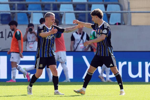 23.05.2026, xrekx, Fussball Landespokal Saarland Finale, 1.FC Saarbrücken - FC 08 Homburg v.l. Torjubel nach dem Tor zum celebrating the goal celebrate 2:1 durch Amine NaÃ¯fi (1.FC Saarbruecken) mit Florian Pick (1.FC Saarbruecken) (DFL DFB REGULATIONS PROHIBIT ANY USE OF PHOTOGRAPHS as IMAGE SEQUENCES and or QUASI-VIDEO) Saarbrücken