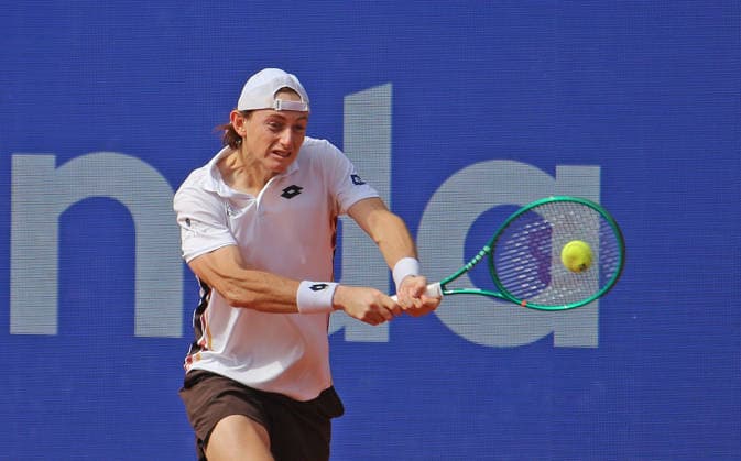 Bitpanda Hamburg Open, ATP, Tennis Herren 500: Ignacio Buse aus Peru im Endspiel im Stadion am Hamburger Rothenbaum.