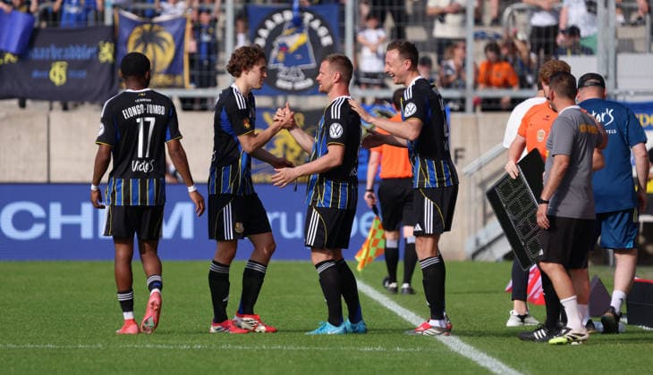 23.05.2026, Fussball, Herren, Sparkassen-Pokal Saarland Finale, Saison 2025 2026, 1. FC Saarbrücken - FC 08 Homburg, Manuel Zeitz (1. FC Saarbruecken) wird in seinem letzten Spiel seiner Karriere eingewechselt Saarbrücken Ludwigsparkstadion Saarland Deutschland (DEU) Copyright: xFabianxKleerx