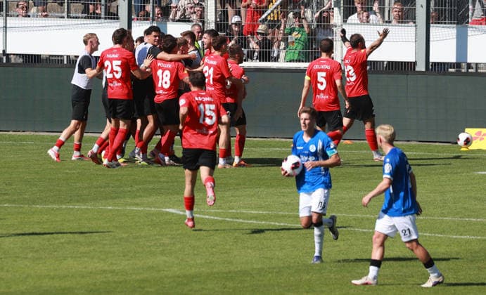 23.05.26 wfv-Pokal Finale 2026 Stuttgarter Kickers - SG Sonnenhof Großaspach Deutschland, Stuttgart, 23.05.2026, Fussball, Saison 2025 2026, Finaltag der Amateure, DB Regio-wfv-Pokal Finale 2026, Stuttgarter Kickers - SG Sonnenhof Großaspach: Jubel bei Aspach, Entäuschung bei Kickers.
