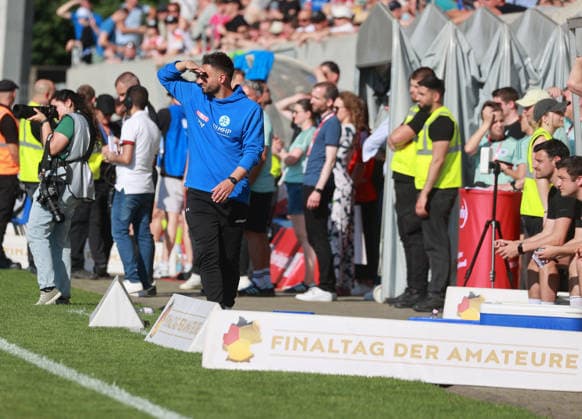 23.05.26 wfv-Pokal Finale 2026 Stuttgarter Kickers - SG Sonnenhof Großaspach Deutschland, Stuttgart, 23.05.2026, Fussball, Saison 2025 2026, Finaltag der Amateure, DB Regio-wfv-Pokal Finale 2026, Stuttgarter Kickers - SG Sonnenhof Großaspach:Kerem Arslan Trainer Kickers .