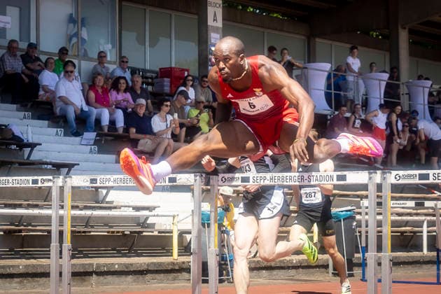 WEINHEIM, GERMANY - MAY 23 Roger V. Iribarne (CUB Kuba) during the heats 110m hurdles during the B&S Kurpfalz Gala am 23.05.2026 at the Sepp-Herberger-Stadium in Weinheim (Baden-Wuerttemberg Germany). Baden-Wuerttemberg Germany Copyright: xLeahxKohringx